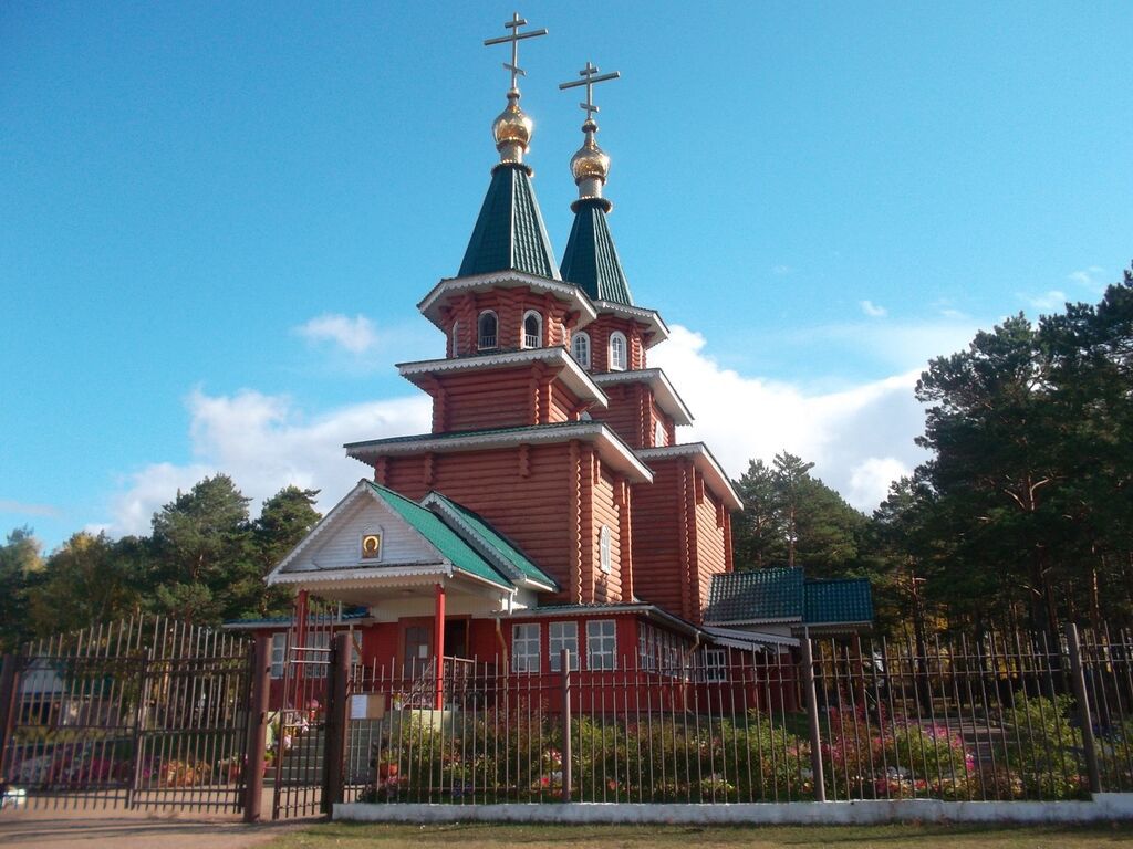 Храм Богоявления в поселке Усть-Уда
